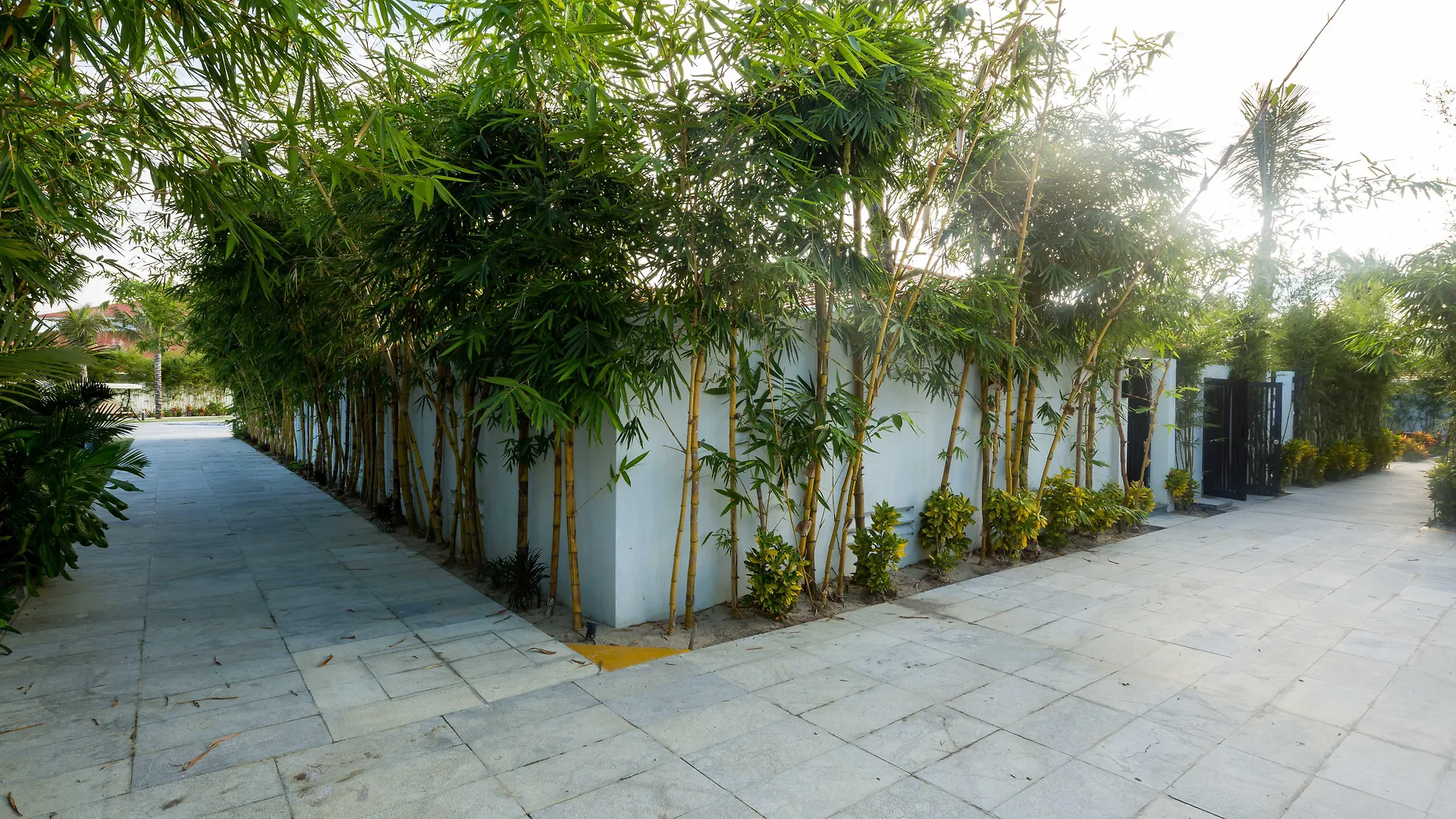 Grandvrio Ocean Resort Danang Hoi An 5*, Tra Khe