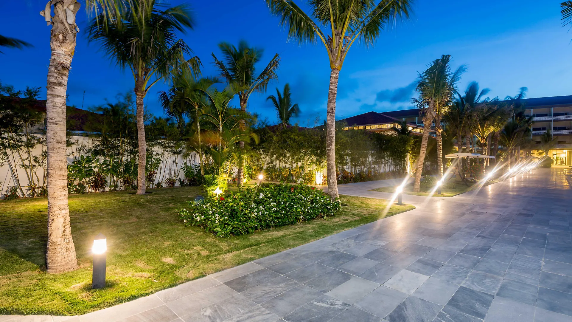 Grandvrio Ocean Resort Danang Hoi An Hotel